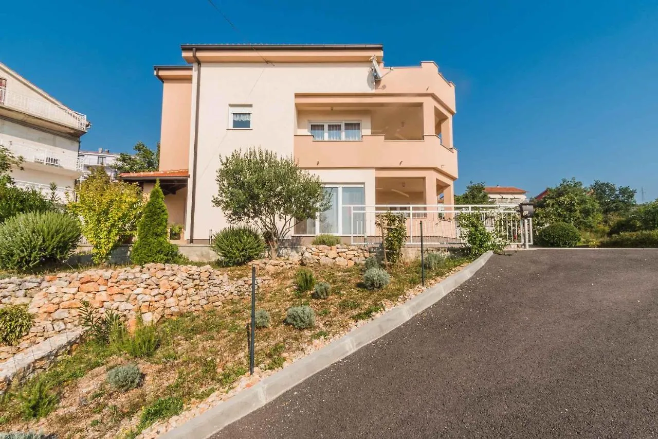 Apartment In Crikvenica 39347